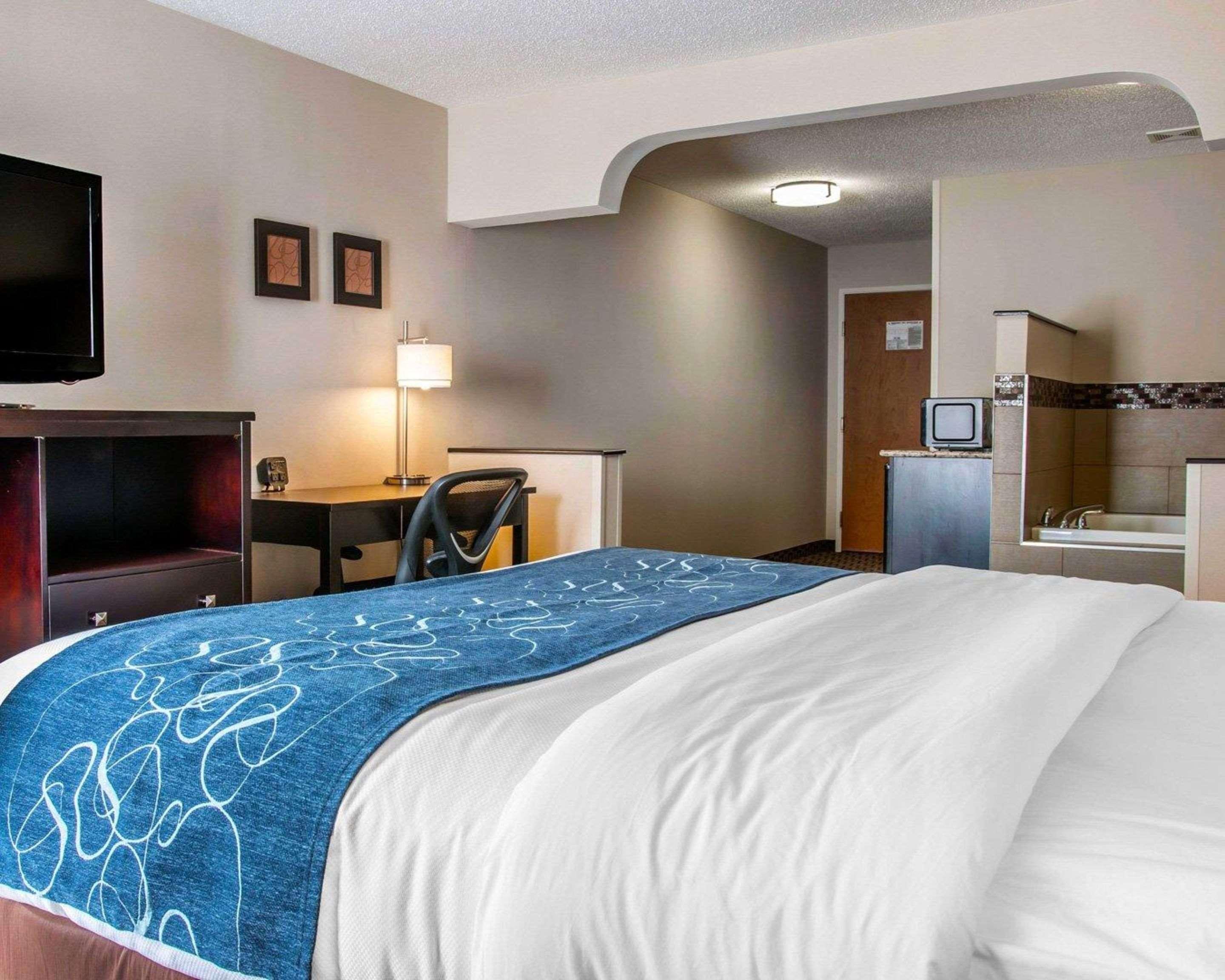 Comfort Suites Benton Harbor - St Joseph Eksteriør billede