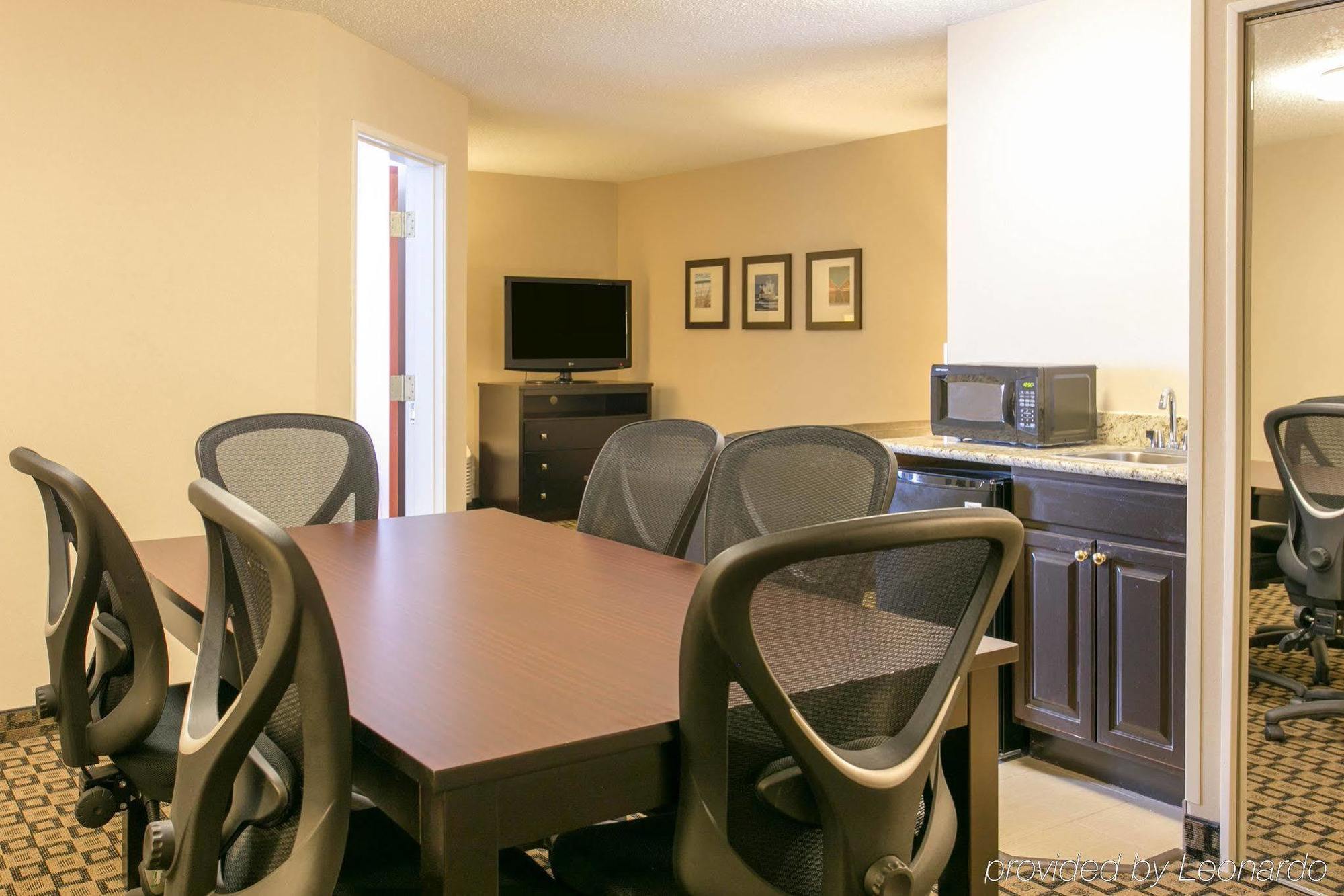 Comfort Suites Benton Harbor - St Joseph Eksteriør billede